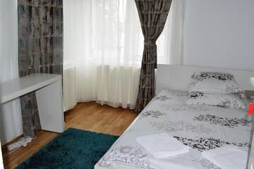 Фото номера Апартаменты с 2 спальнями Гостевой дом Casa Aurora г. Кэлимэнешти 13