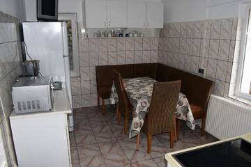 Фото номера Апартаменты с 3 спальнями Гостевой дом Casa Aurora г. Кэлимэнешти 22