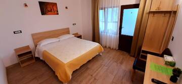 Фото Проживание в семье Casa Miraj г. Кэлимэнешти 5