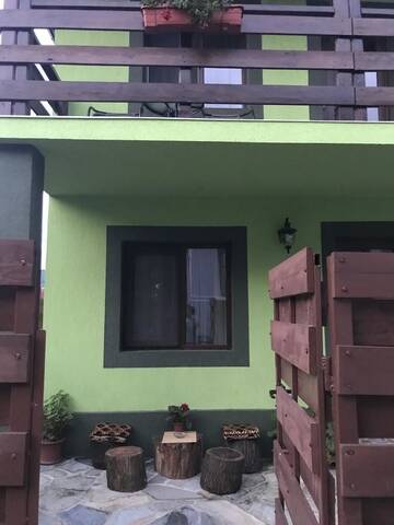 Фото Дома для отпуска Green House Inn г. Кэлимэнешти 4
