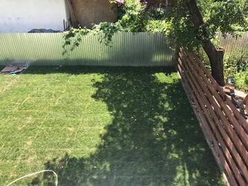 Фото номера Двухместный номер с 1 кроватью, вид на парк Дома для отпуска Green House Inn г. Кэлимэнешти 8
