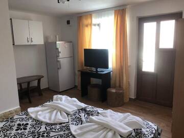 Фото номера Двухместный номер с 1 кроватью Гостевой дом Casa Giulia г. Кэлимэнешти 6