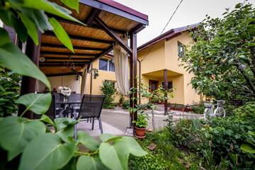 Фото номера Дом с 3 спальнями Дома для отпуска Casa Ana г. Кэлимэнешти 13