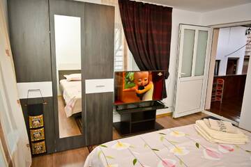 Фото номера Двухместный номер с 1 кроватью Гостевой дом CASA DODO г. Кэлимэнешти 7